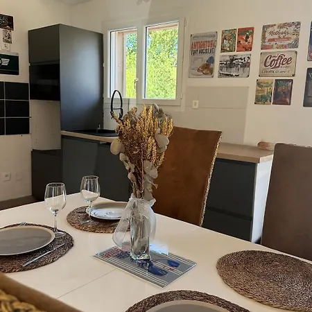 Holiday home Les Pres De Prat Noaillan
